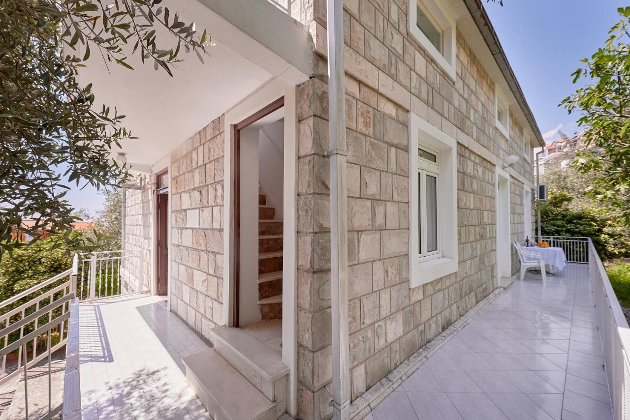 Apartmani Kuca U Maslinama Sveti Stefan Kültér fotó